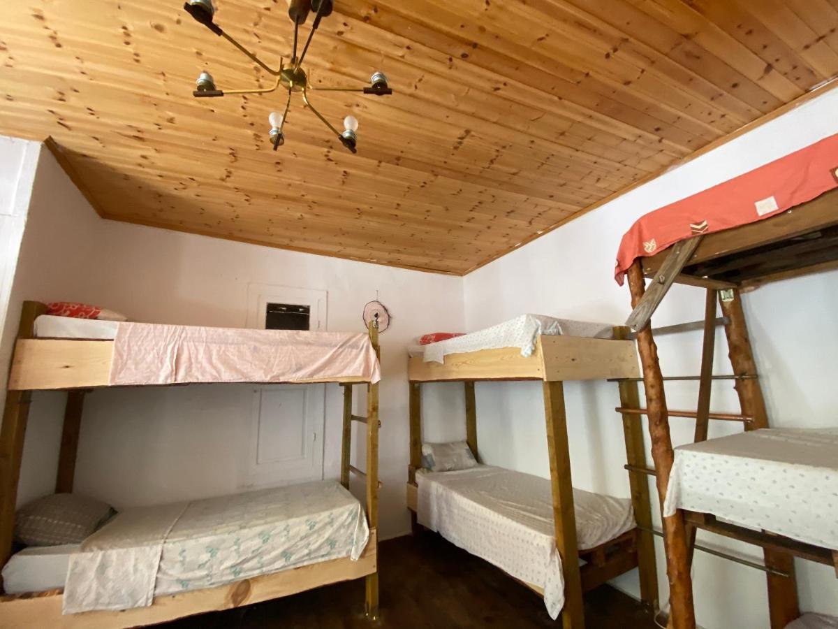 Shotgun Hostel & Guesthouse Vuno Eksteriør billede