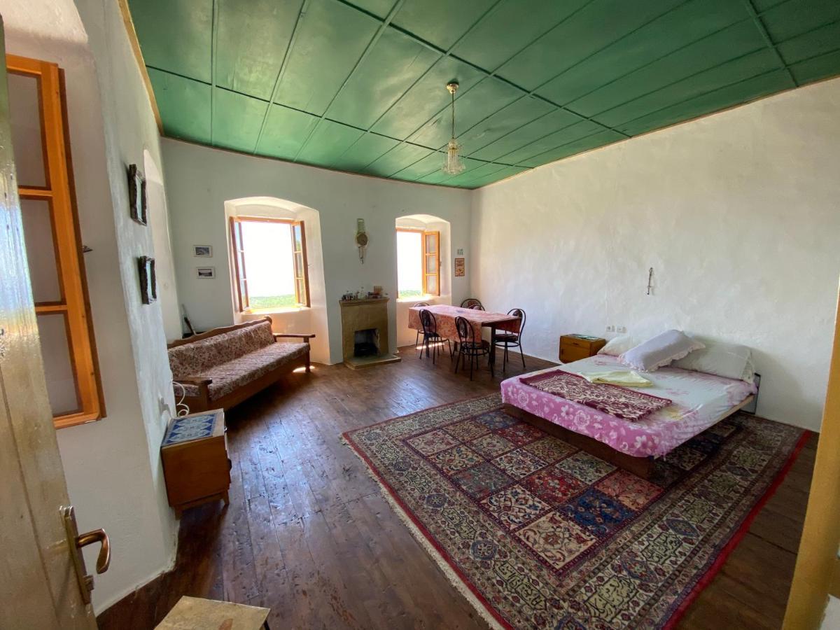 Shotgun Hostel & Guesthouse Vuno Eksteriør billede