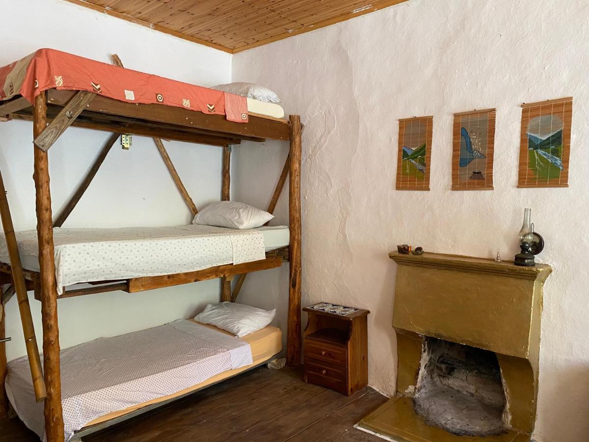 Shotgun Hostel & Guesthouse Vuno Eksteriør billede