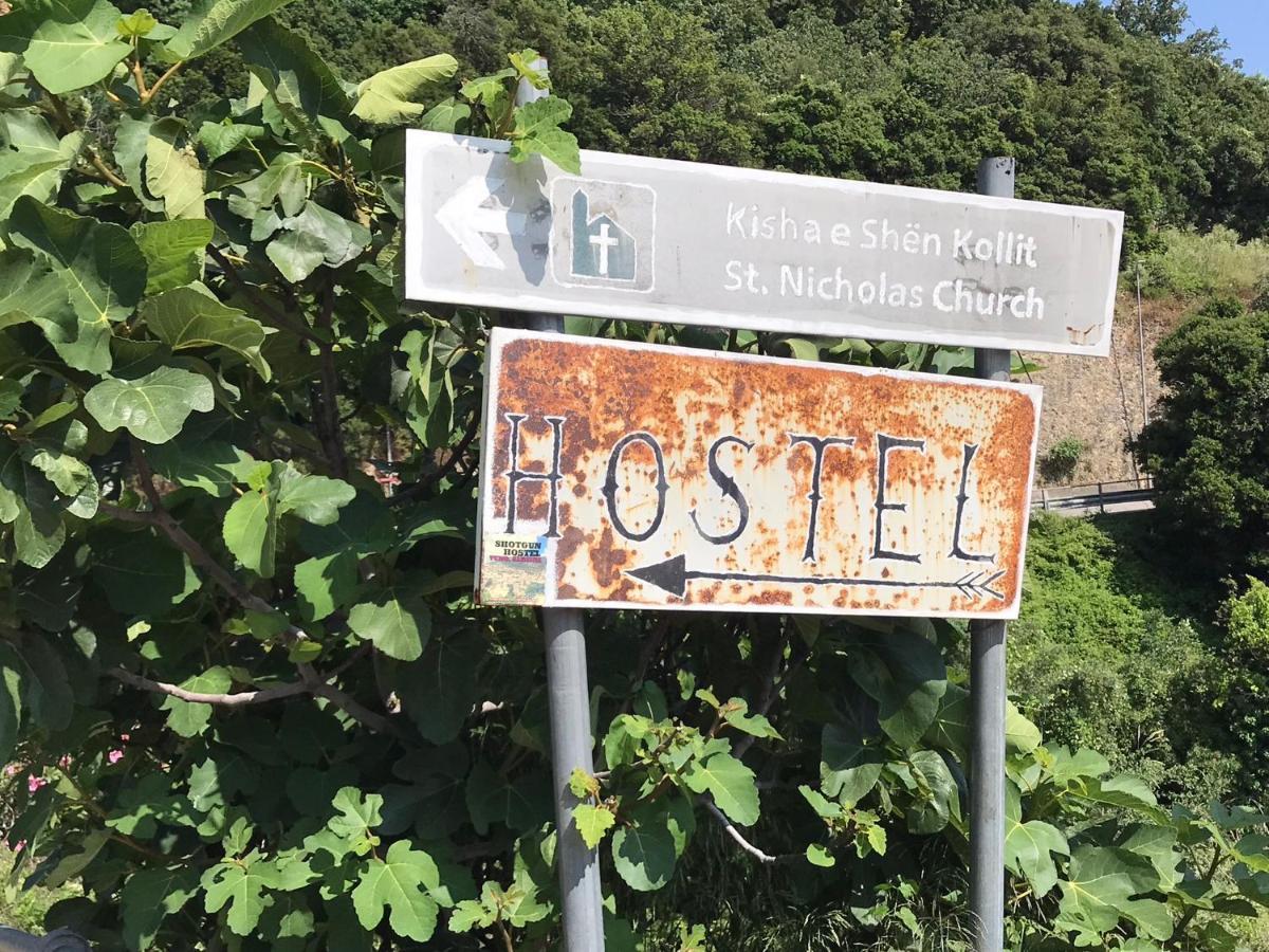 Shotgun Hostel & Guesthouse Vuno Eksteriør billede